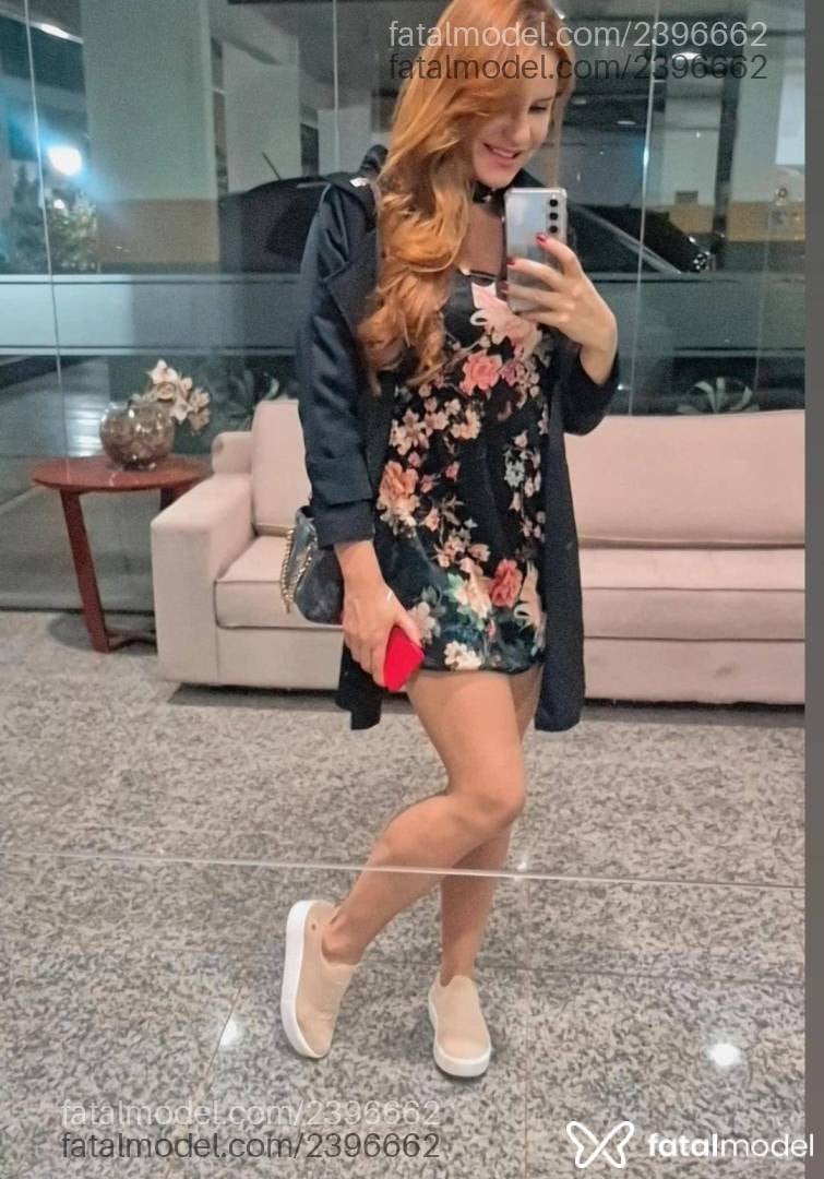 Acompanhante mulher ruiva (o) de olhos castanhos - Amanda Camikaze