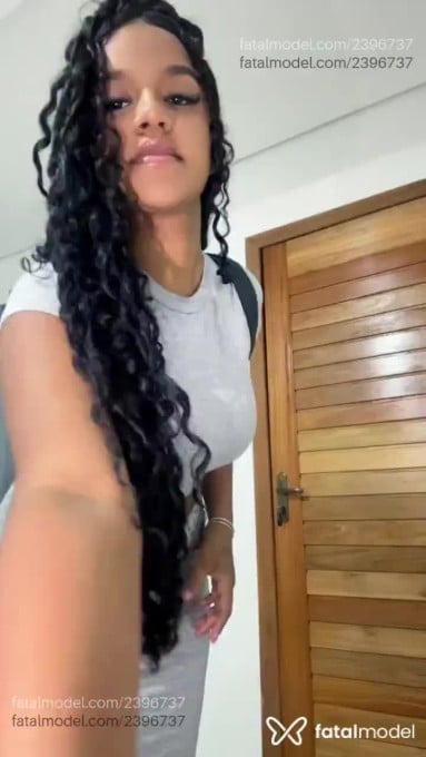 Acompanhante mulher morena (o) de olhos pretos em Sertãozinho - Sofia