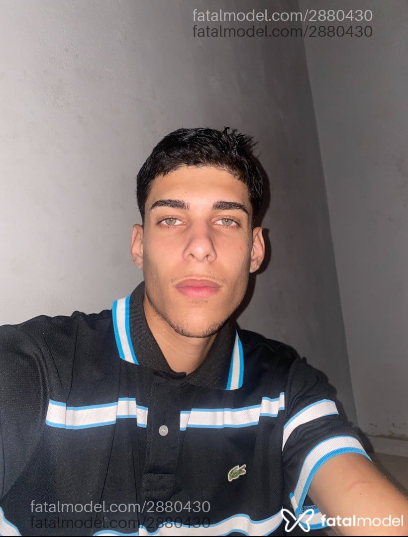 Acompanhante homem morena (o) de olhos verdes em Rio de Janeiro - Cesar