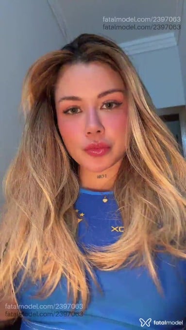 Acompanhante mulher loira (o) de olhos mel em Goiânia - Ysa