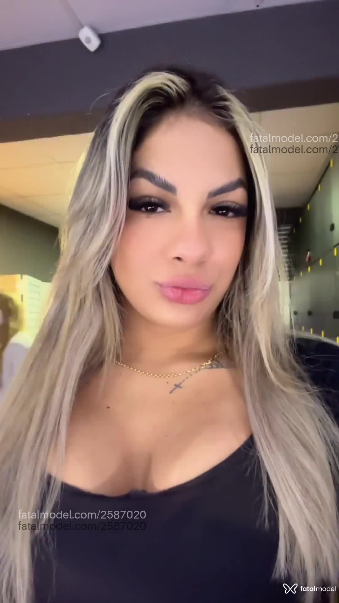 Acompanhante mulher loira (o) de olhos pretos em São Paulo - Bruna Monteiro