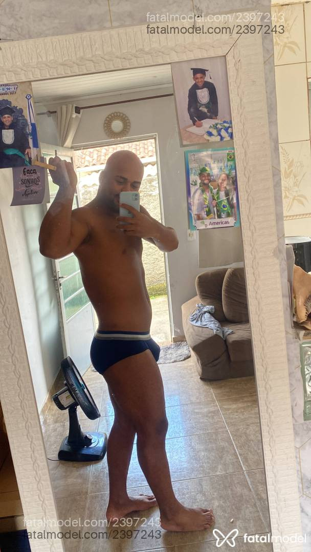 Acompanhante homem sem cabelo de olhos pretos em Rio de Janeiro - Jhonathan Leao