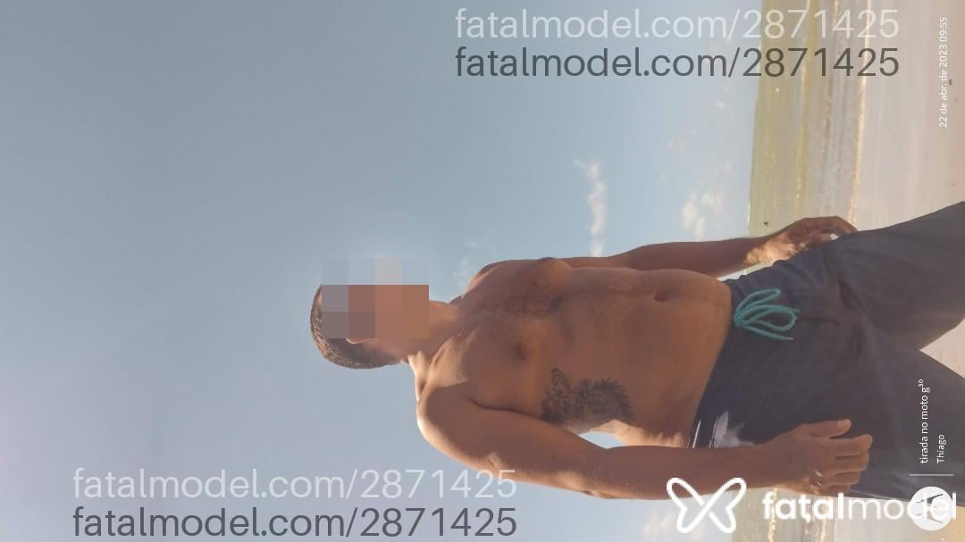 Acompanhante homem com cabelo castanho de olhos castanhos - Thiagão