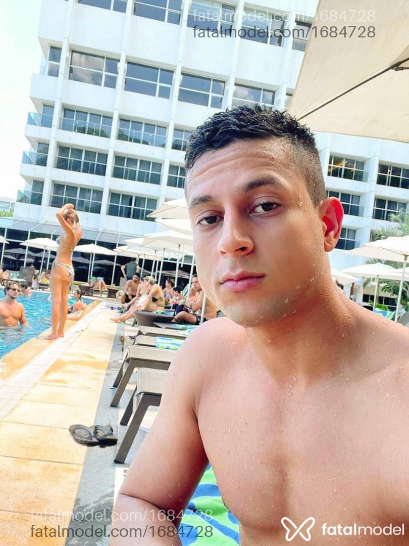 Acompanhante homem morena (o) de olhos castanhos em Rio de Janeiro Acompanhante homem morena (o) de olhos castanhos em Rio de Janeiro - Jorge lima