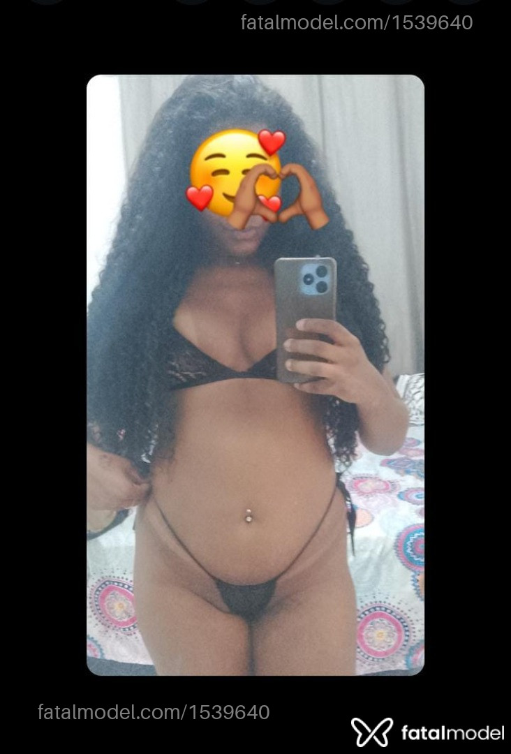Acompanhante mulher morena (o) de olhos pretos - Maya Araújo Acompanhante mulher morena (o) de olhos pretos - Maya Araújo