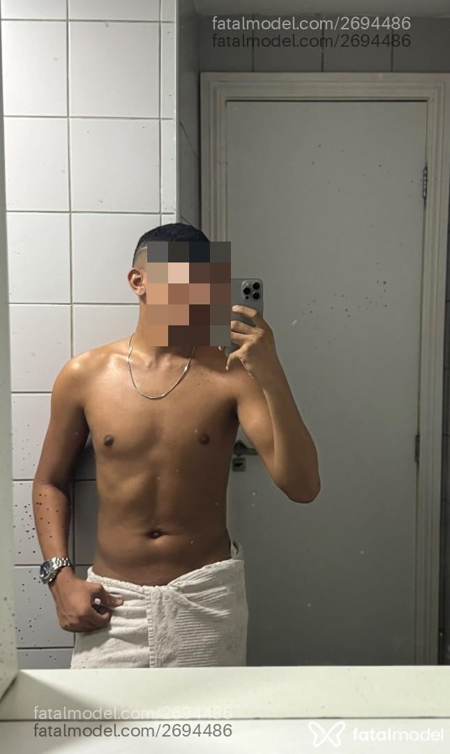Acompanhante homem morena (o) de olhos pretos em Virtual - Arthuh Leandro