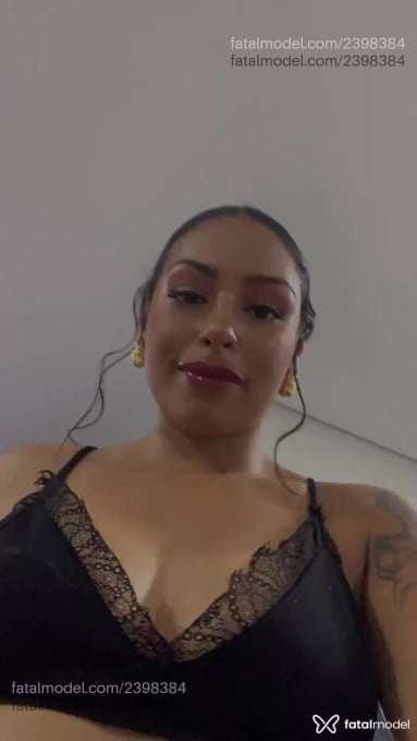 Acompanhante mulher morena (o) de olhos castanhos - Jessica