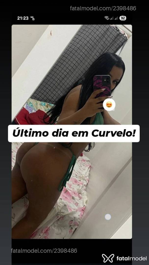 Acompanhante mulher morena (o) de olhos pretos - Alana Machado