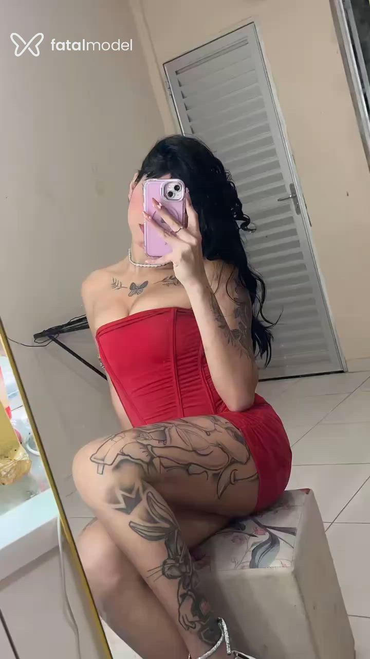 Acompanhante mulher trans morena (o) de olhos castanhos - Nicole Fox