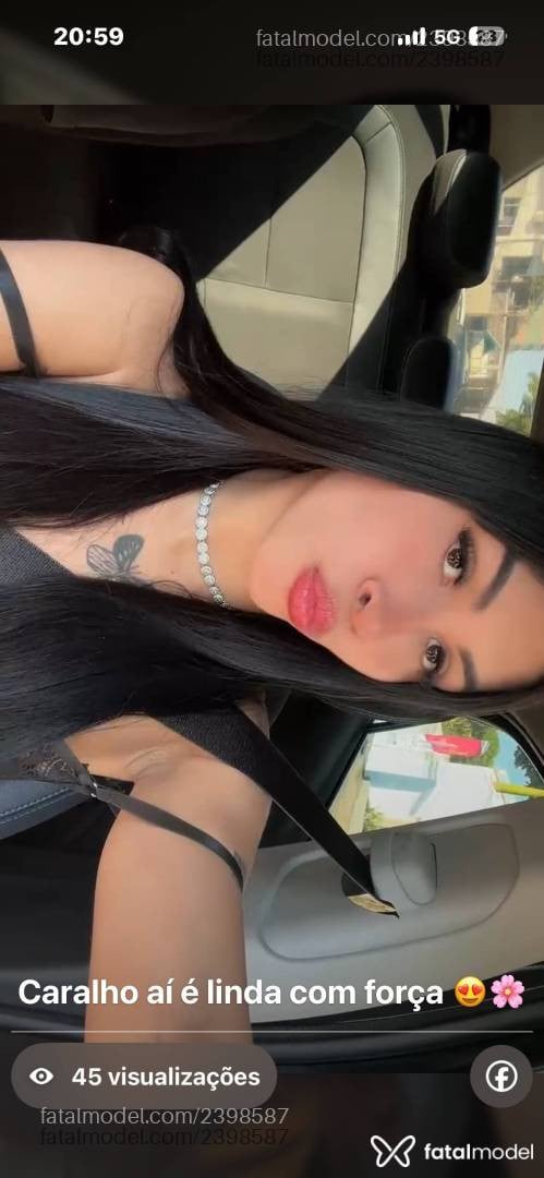 Acompanhante mulher trans morena (o) de olhos castanhos - Nicole Fox