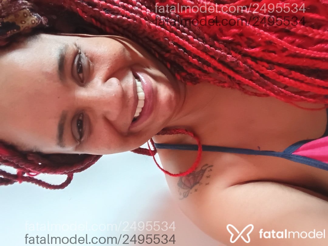 Acompanhante mulher com cabelo colorido de olhos castanhos em São Paulo - Nany Markez