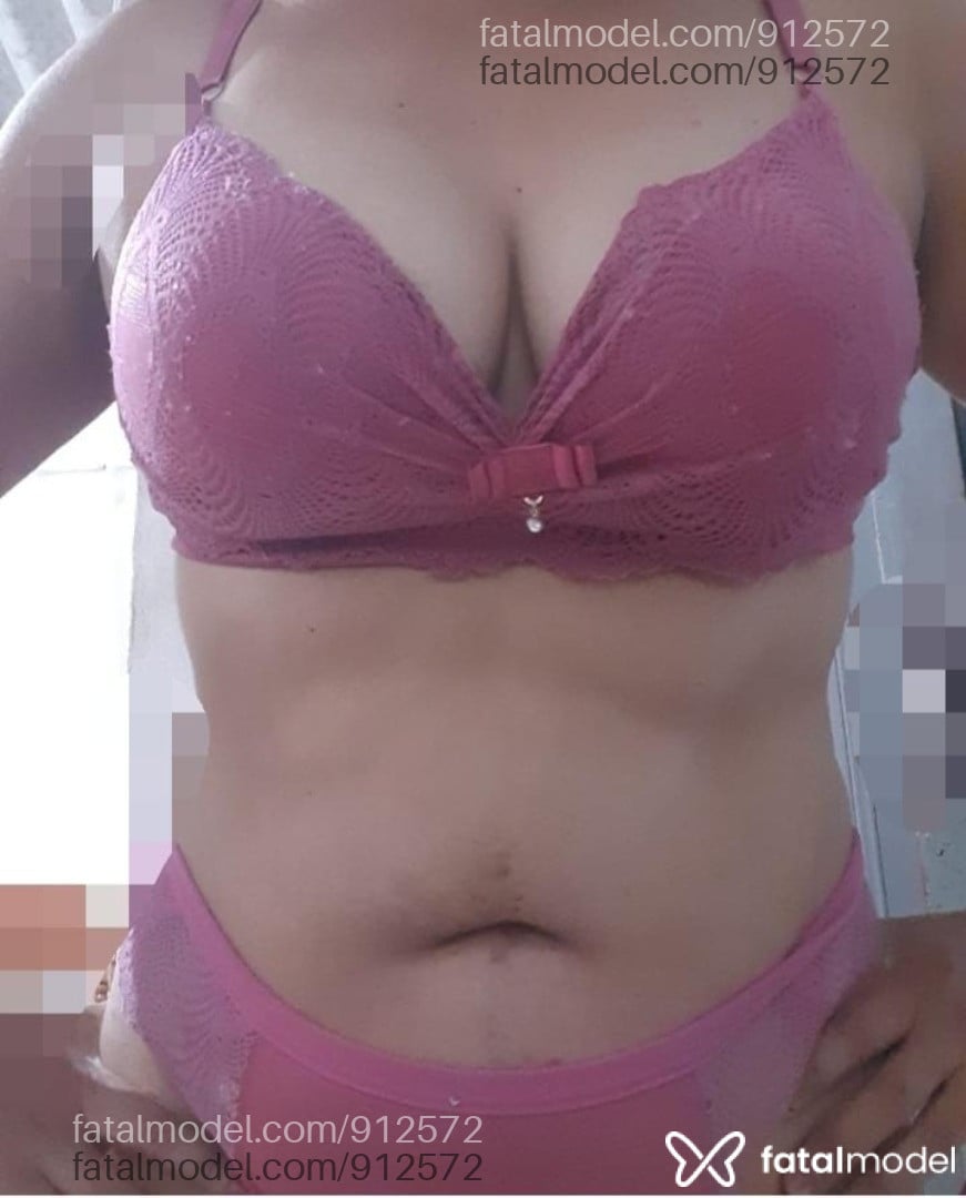 Acompanhante mulher com cabelo castanho de olhos castanhos em Tupã - Melissa Ramos