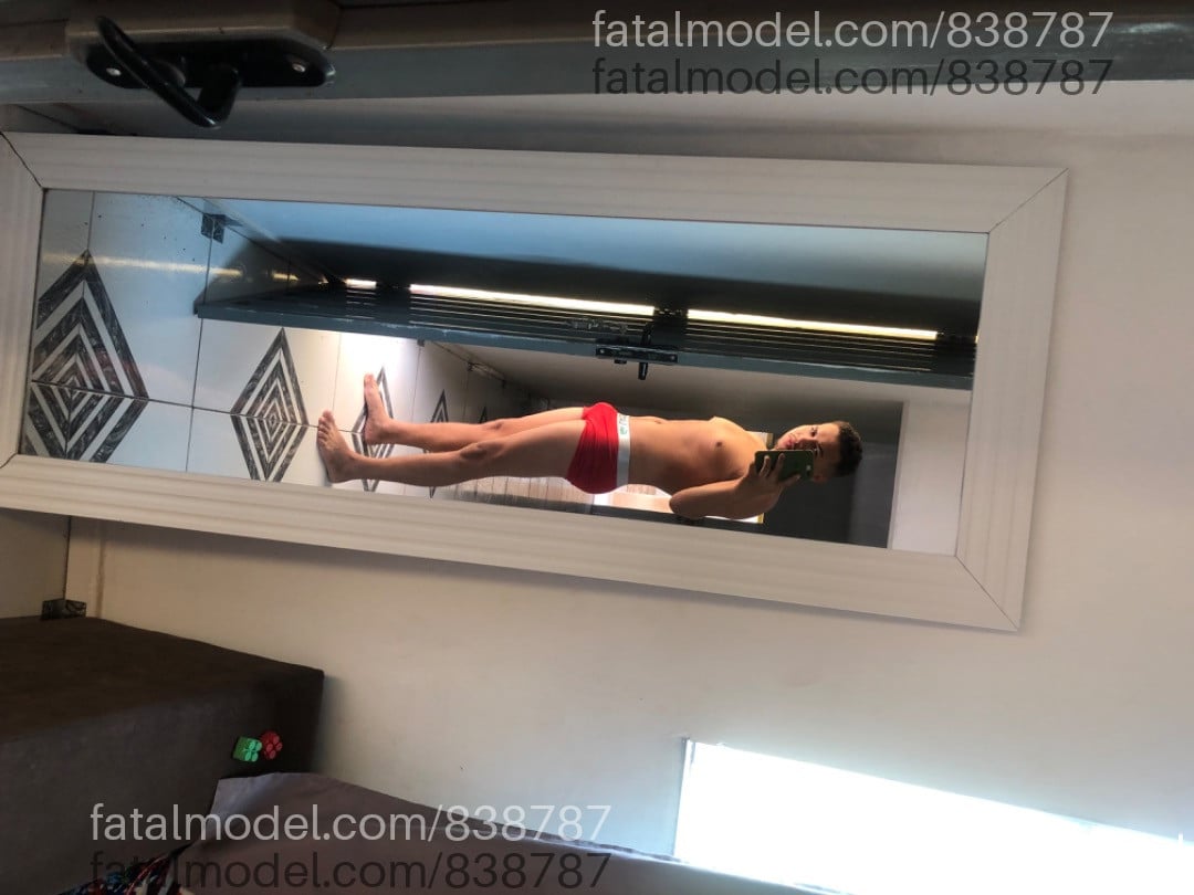 Acompanhante homem com cabelo castanho de olhos castanhos em Goiânia Acompanhante homem com cabelo castanho de olhos castanhos em Goiânia - Jhon
