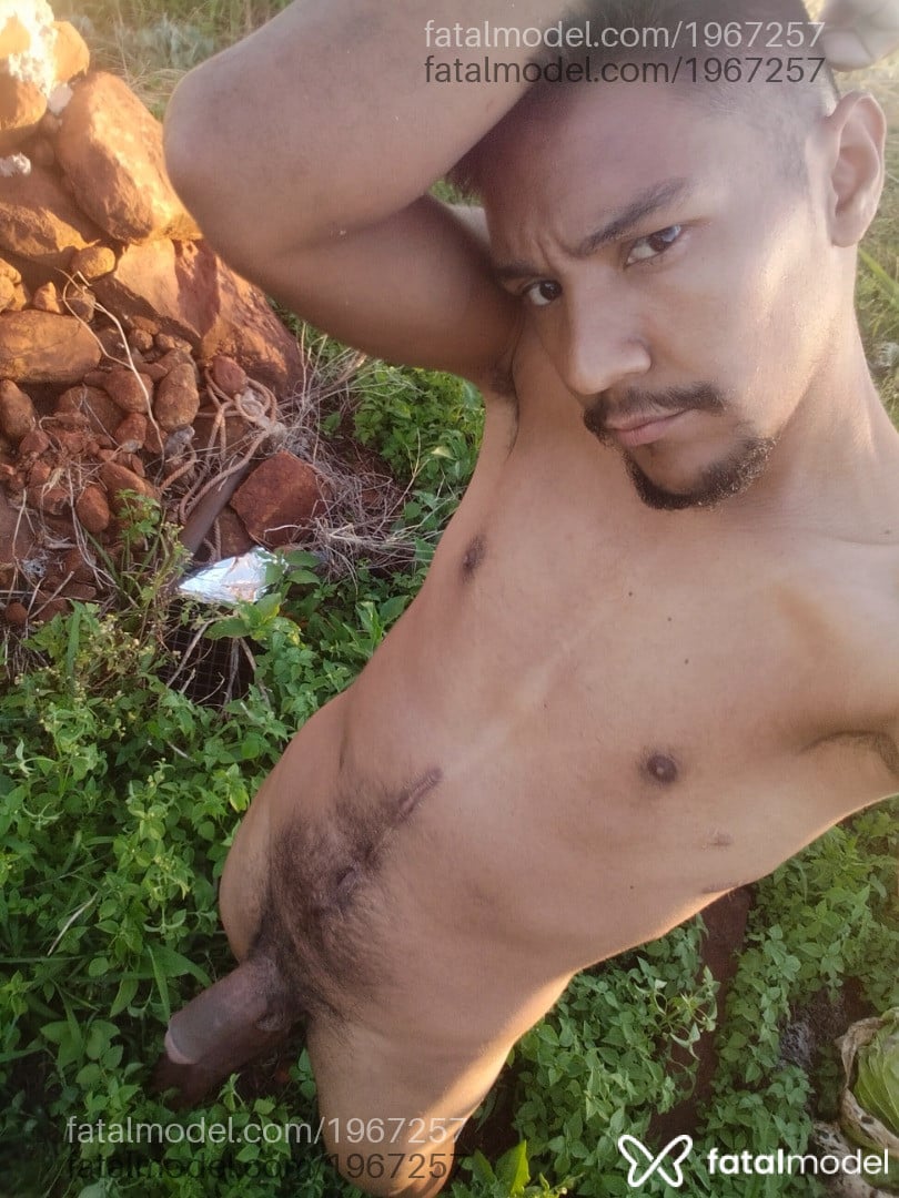 Acompanhante homem morena (o) de olhos pretos em Virtual - Dinei