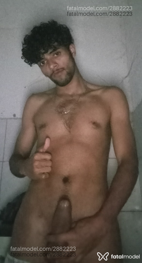Acompanhante homem com cabelo castanho de olhos mel em Volta Redonda - Nathan Silva