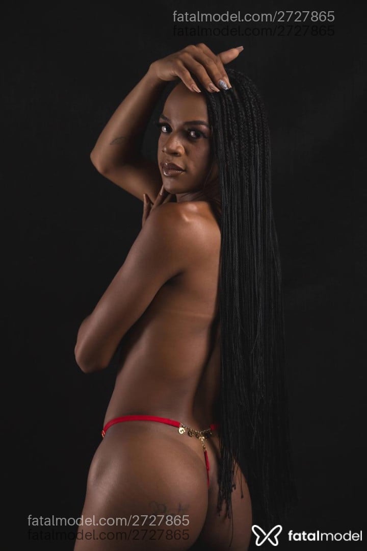 Acompanhante mulher trans morena (o) de olhos castanhos em Toritama - Danielly Soares