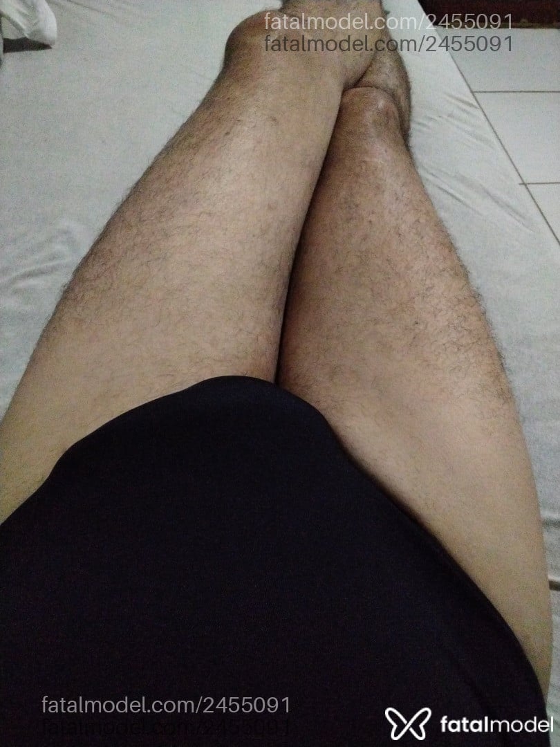 Acompanhante homem com cabelo grisalho de olhos castanhos em Herval D'oeste Acompanhante homem com cabelo grisalho de olhos castanhos em Herval D'oeste - Pinheiro