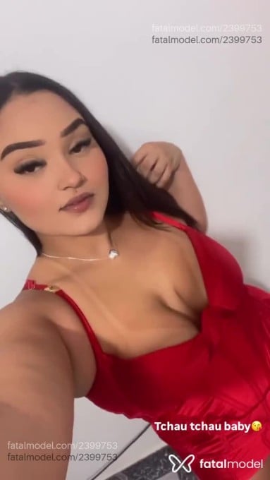Acompanhante mulher com cabelo castanho de olhos castanhos em Marília Acompanhante mulher com cabelo castanho de olhos castanhos em Marília - Gabrielly