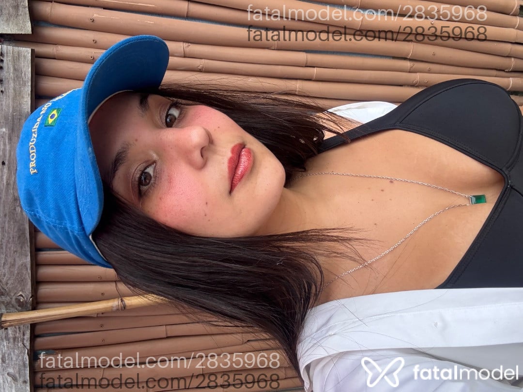 Acompanhante mulher com cabelo castanho de olhos castanhos em Rio de Janeiro - Aimi Kokoro