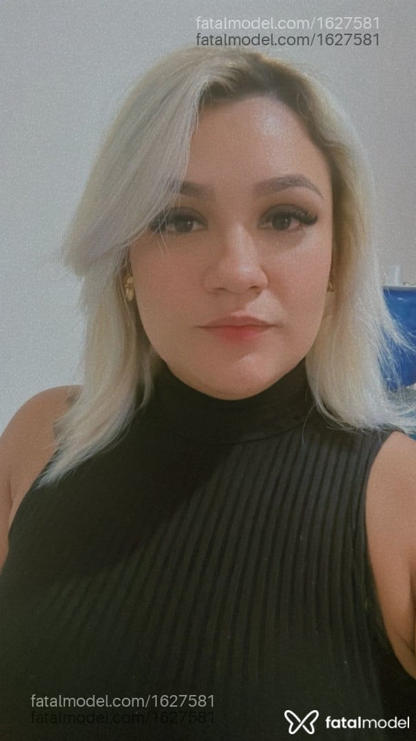 Acompanhante mulher loira (o) de olhos castanhos em Ariquemes - Rhadassa Rhicary