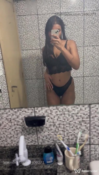 Acompanhante mulher morena (o) de olhos mel em Balneário Camboriú - Patrícia