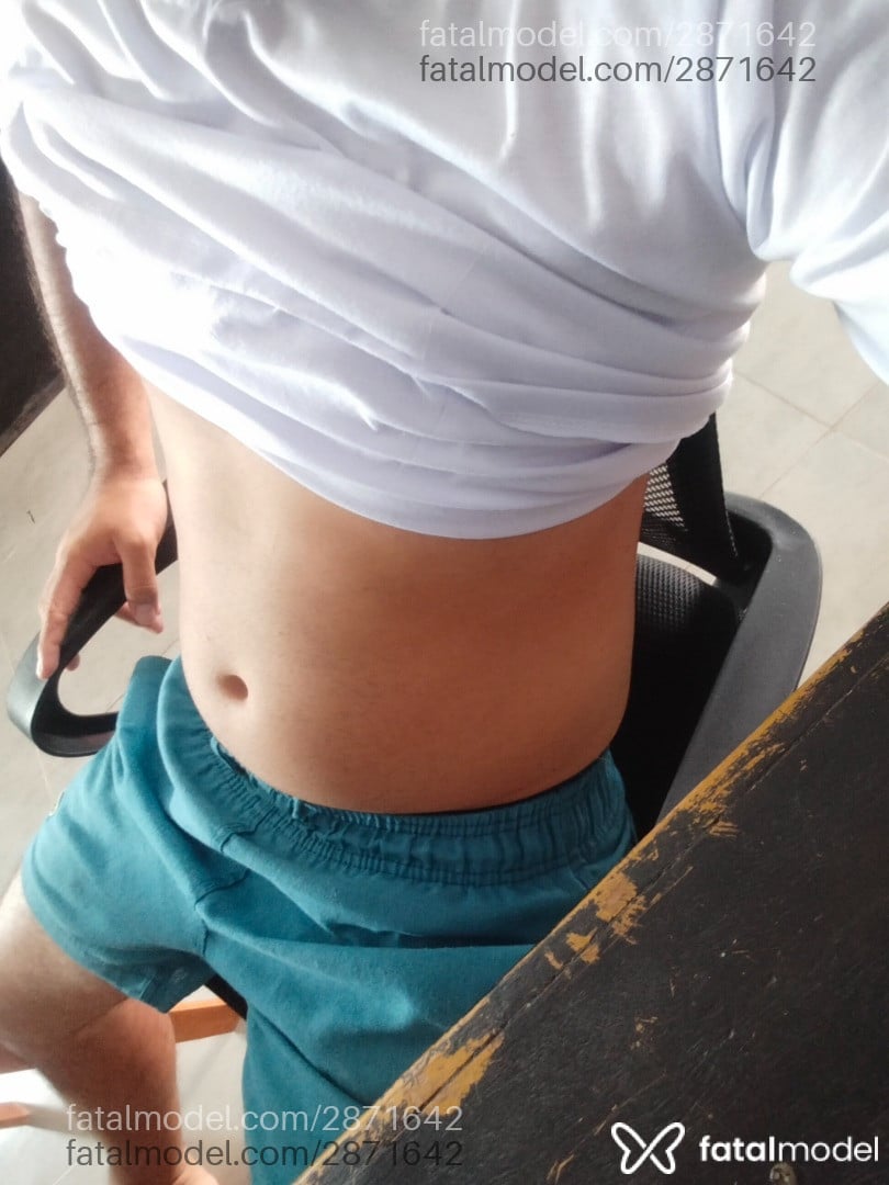 Acompanhante homem morena (o) de olhos castanhos em Belém - Rafael