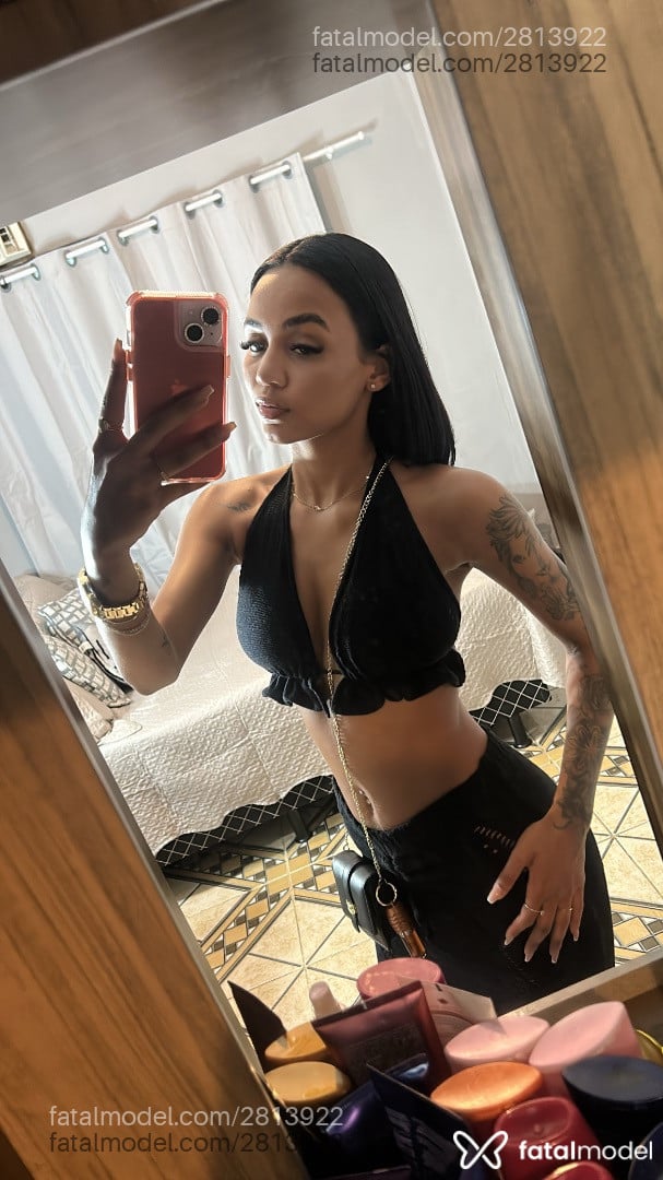 Acompanhante mulher com cabelo castanho de olhos mel em Rio de Janeiro - Beatriz