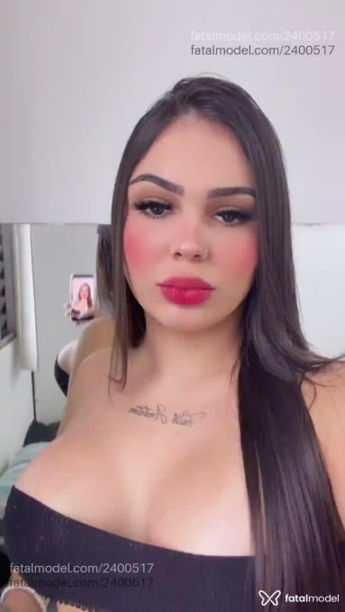 Acompanhante mulher com cabelo castanho de olhos castanhos em Uberlândia - Manu