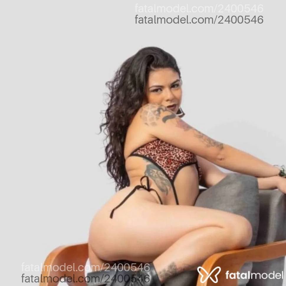 Acompanhante mulher com cabelo castanho de olhos castanhos - Cecília