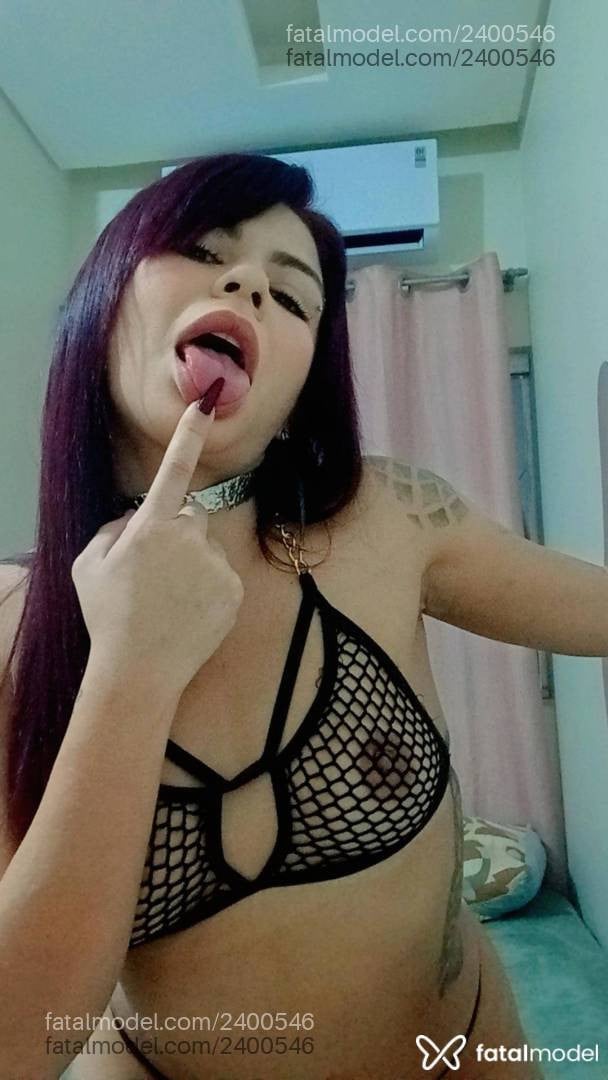 Acompanhante mulher com cabelo castanho de olhos castanhos - Cecília