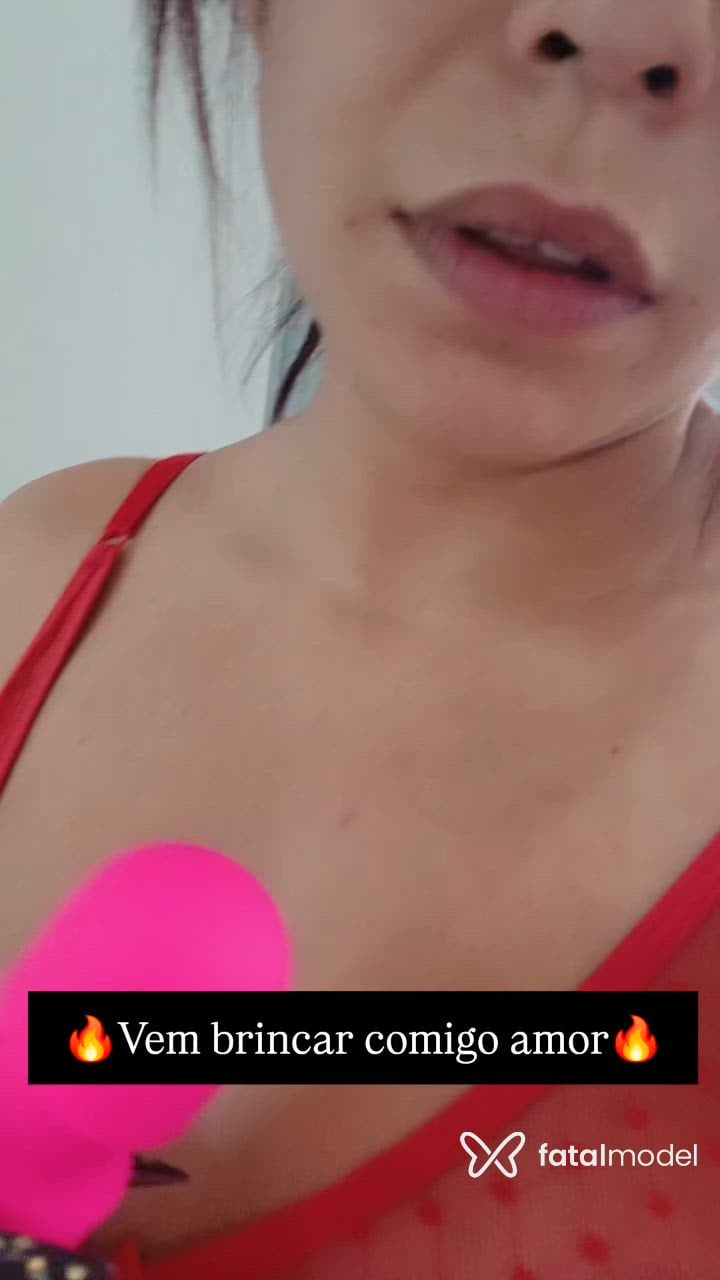 Acompanhante mulher com cabelo castanho de olhos castanhos - Cecília