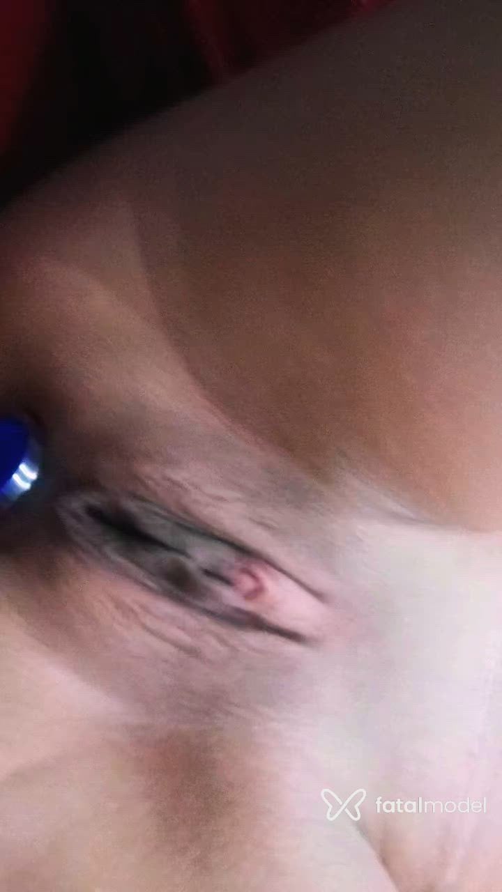 Acompanhante mulher com cabelo castanho de olhos castanhos - Cecília