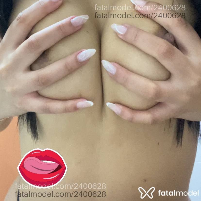 Acompanhante mulher com cabelo castanho de olhos castanhos - Natacha