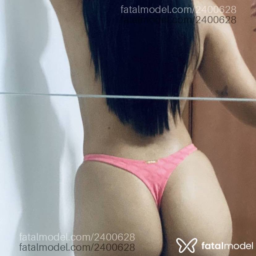 Acompanhante mulher com cabelo castanho de olhos castanhos em São José dos Campos Acompanhante mulher com cabelo castanho de olhos castanhos em São José dos Campos - Natacha