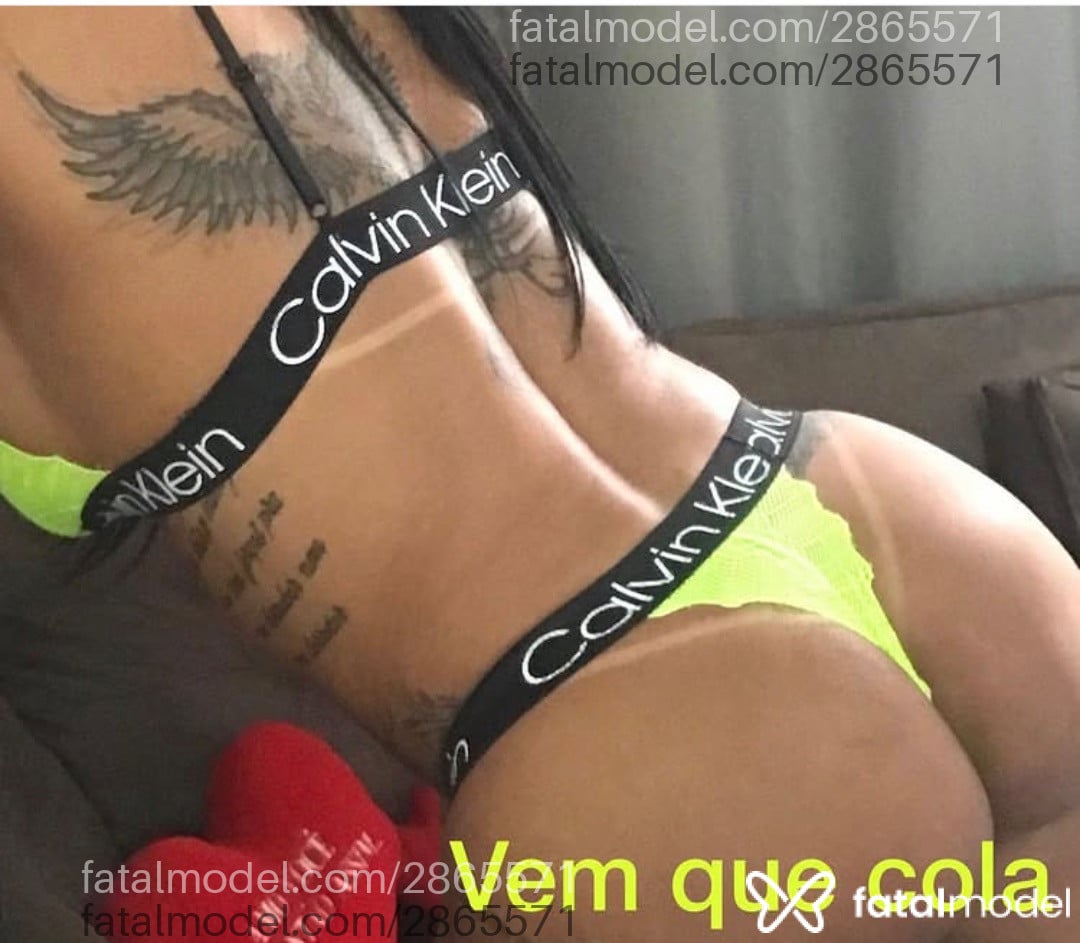 Acompanhante mulher trans morena (o) de olhos castanhos em Sete Lagoas - Samantha Taylor