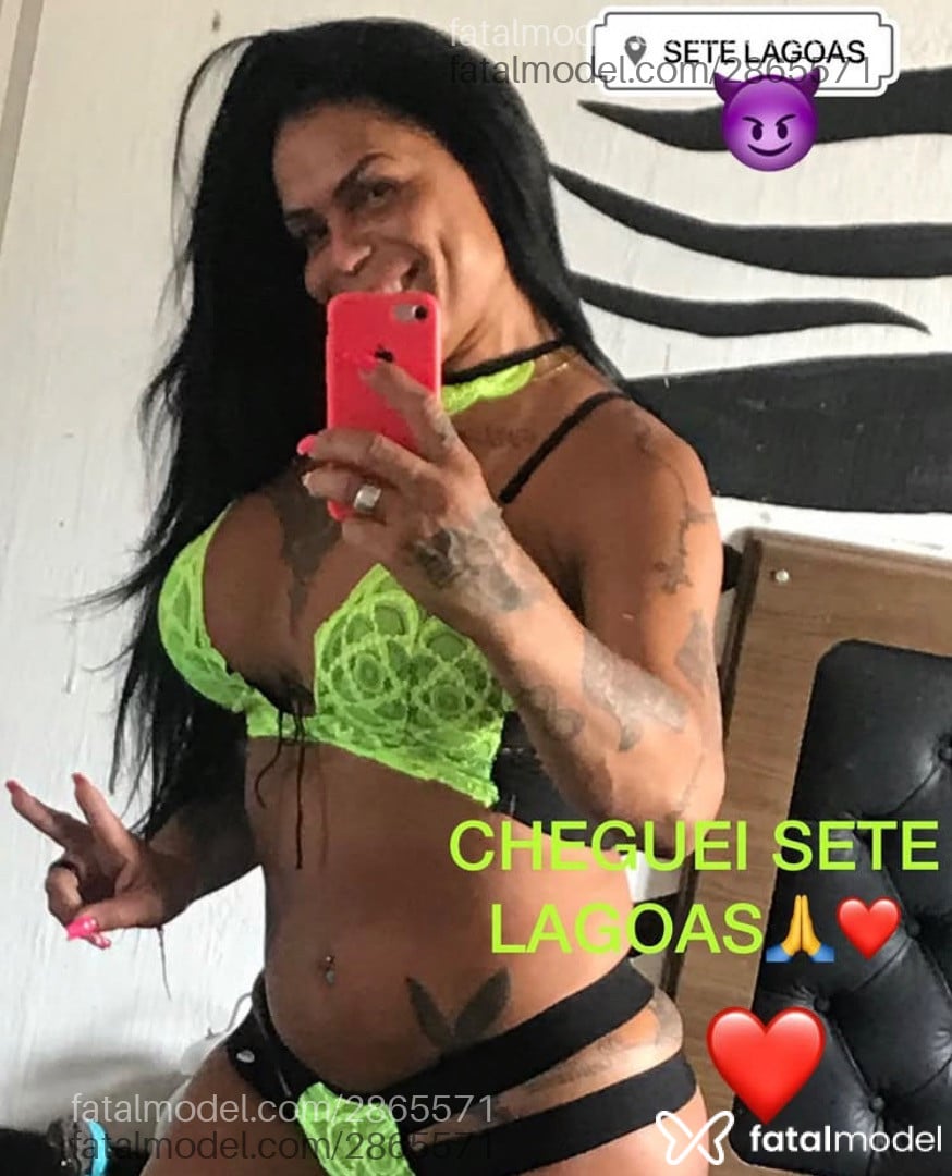 Acompanhante mulher trans morena (o) de olhos castanhos em Sete Lagoas - Samantha Taylor