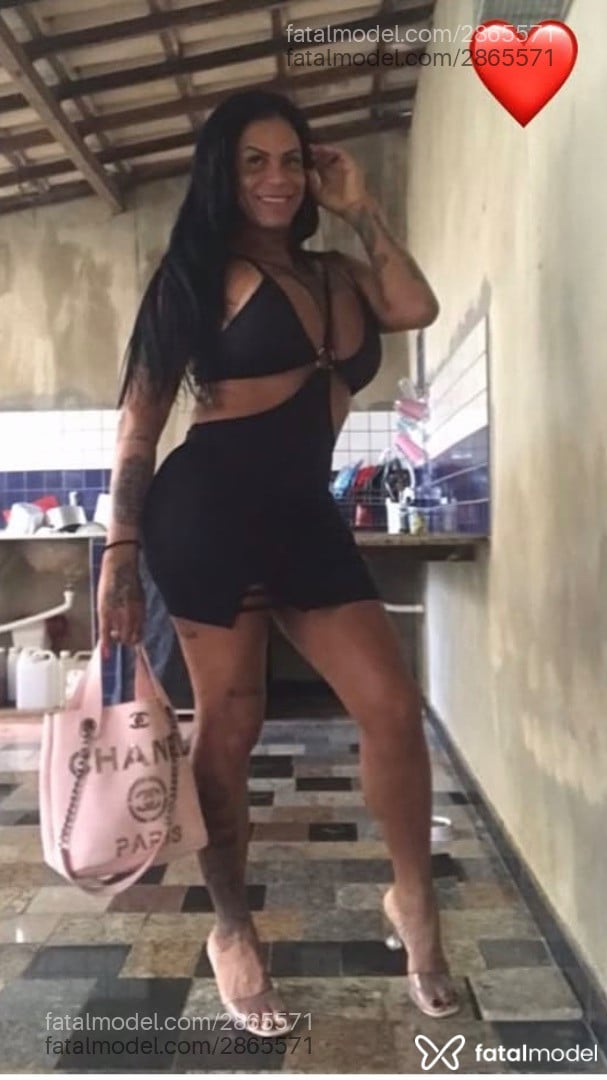 Acompanhante mulher trans morena (o) de olhos castanhos em Sete Lagoas - Samantha Taylor