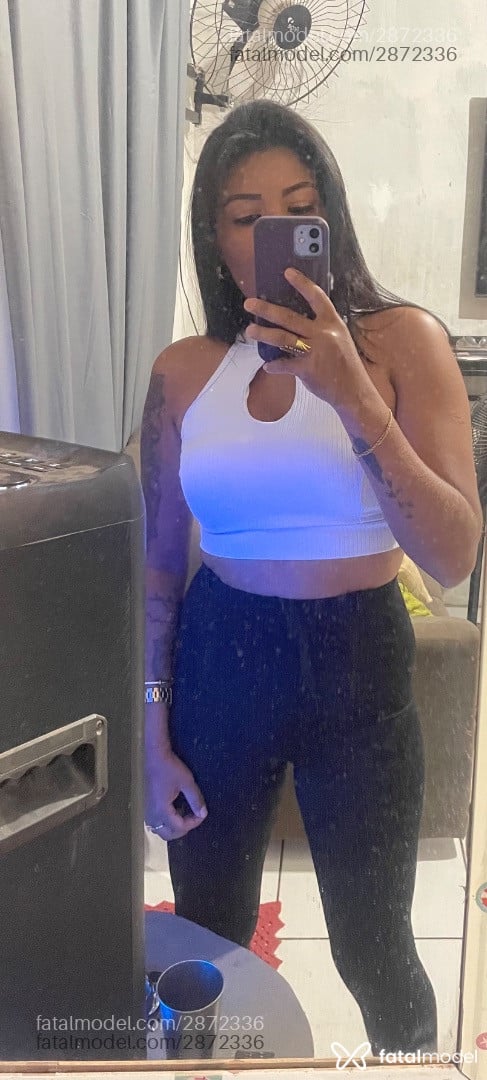 Acompanhante mulher morena (o) de olhos pretos em Tubarão Acompanhante mulher morena (o) de olhos pretos em Tubarão - Mel Cardoso