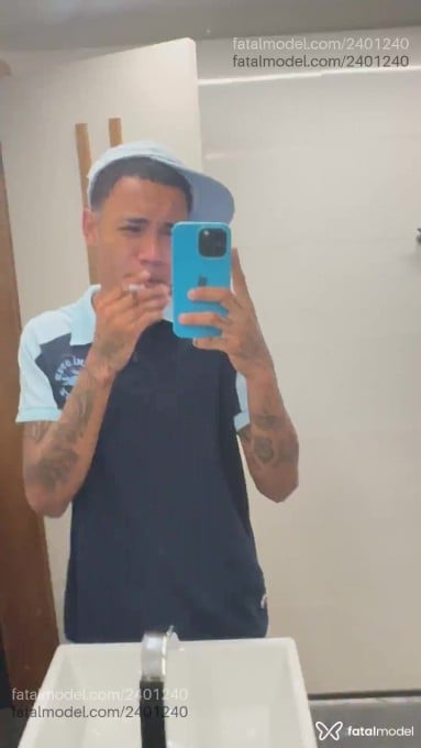 Acompanhante homem morena (o) de olhos castanhos em Rio de Janeiro - Santiago Vn