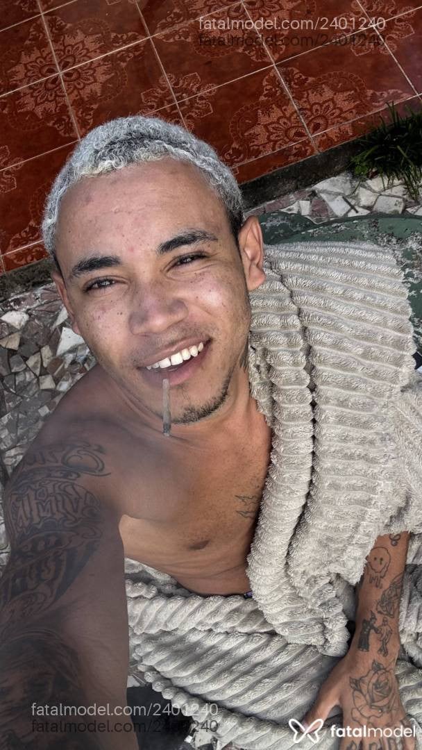 Acompanhante homem morena (o) de olhos castanhos em Rio de Janeiro - Santiago Vn