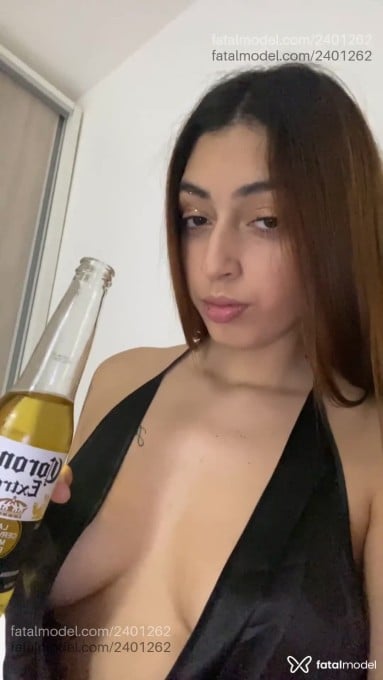 Acompanhante mulher ruiva (o) de olhos castanhos em São José - Victoria Castelo