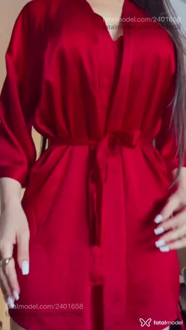 Acompanhante mulher com cabelo castanho de olhos castanhos - Eloá Diniz Acompanhante mulher com cabelo castanho de olhos castanhos - Eloá Diniz