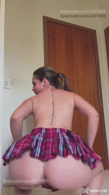 Acompanhante mulher loira (o) de olhos castanhos em Jequié Acompanhante mulher loira (o) de olhos castanhos em Jequié - Isa Vitória