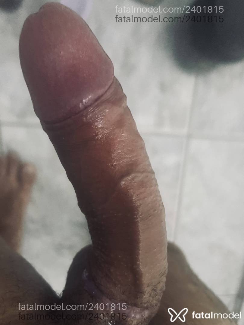 Acompanhante homem morena (o) de olhos castanhos em Balneário Camboriú - Léo Anao