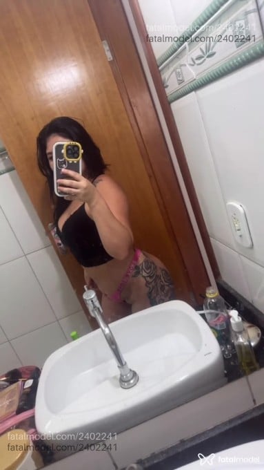Acompanhante mulher morena (o) de olhos castanhos em São Luís de Montes Belos Acompanhante mulher morena (o) de olhos castanhos em São Luís de Montes Belos - Letícia