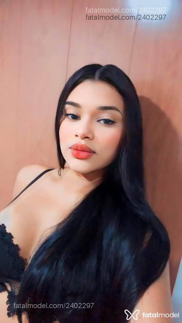 Acompanhante mulher morena (o) de olhos castanhos - Safira Reis