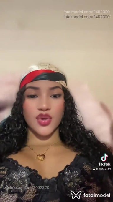 Acompanhante mulher morena (o) de olhos pretos em Chapecó - Sophia Lima