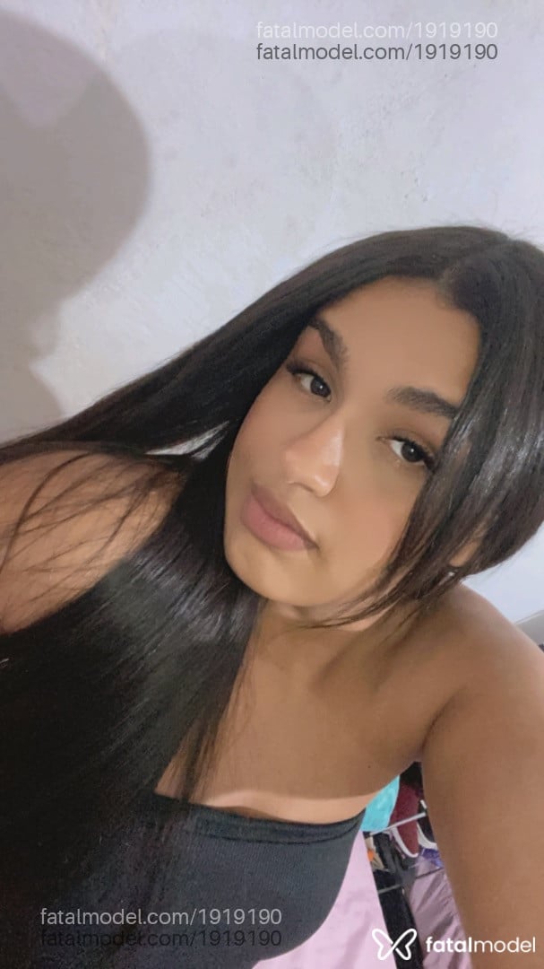 Acompanhante mulher trans com cabelo castanho de olhos castanhos em Taboão da Serra - Larissa Pimentel