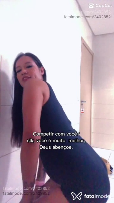 Acompanhante mulher com cabelo castanho de olhos castanhos em São Paulo Acompanhante mulher com cabelo castanho de olhos castanhos em São Paulo - Julia Dias