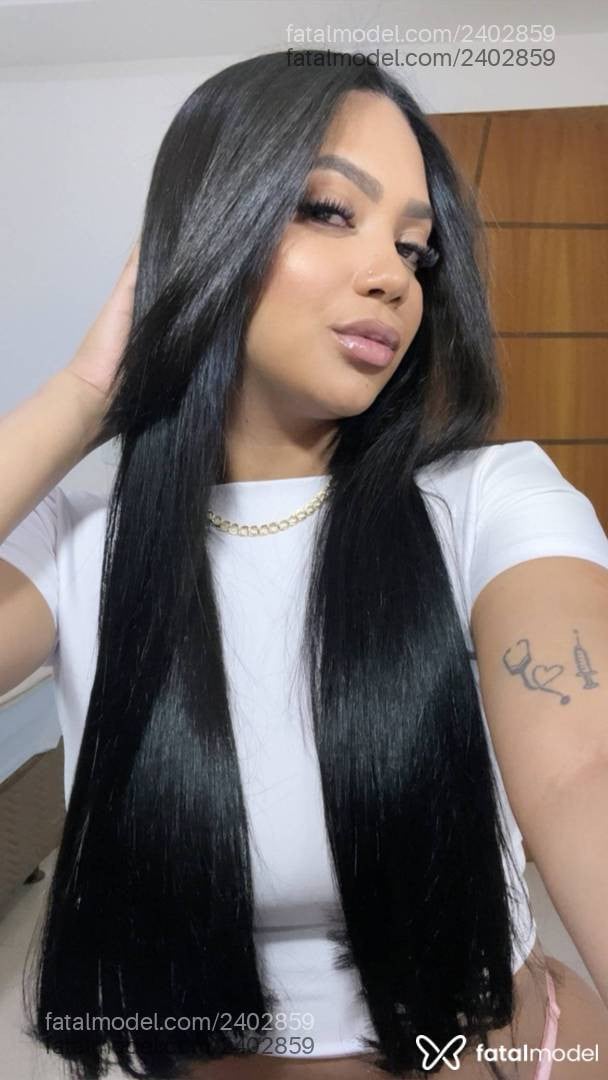 Acompanhante mulher morena (o) de olhos castanhos - Bombomm